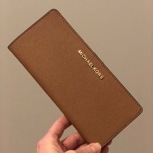 MICHAEL KORS Jet Set Wallet BRAND NEW